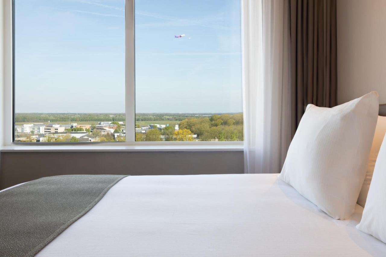 Holiday Inn - Eindhoven Airport, An Ihg Hotel Экстерьер фото